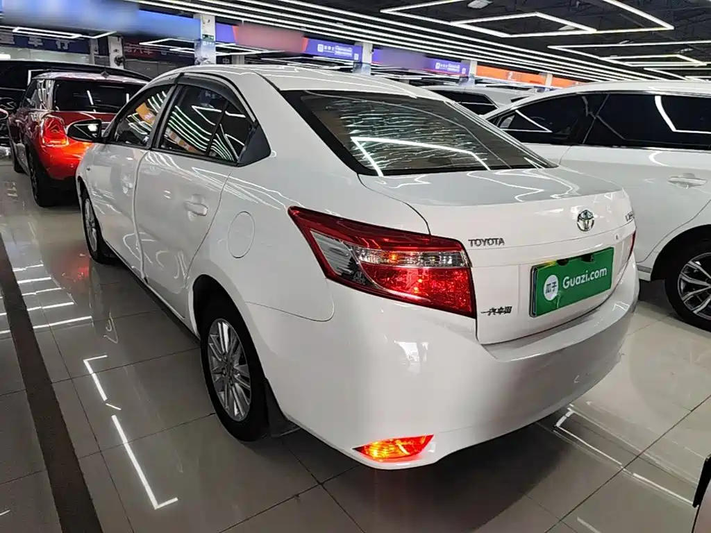 Vios 1.5 L Auto Smart Premium