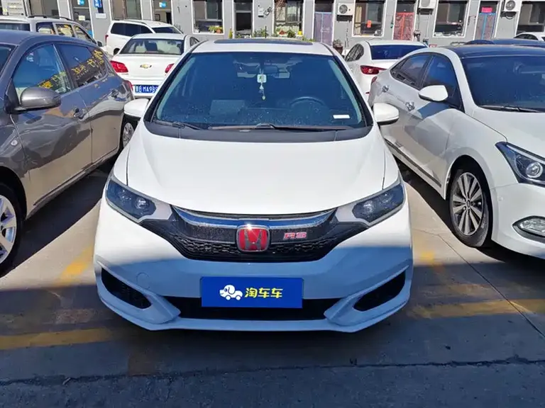Honda Fit 1.5 L CVT Comfort Sunroof