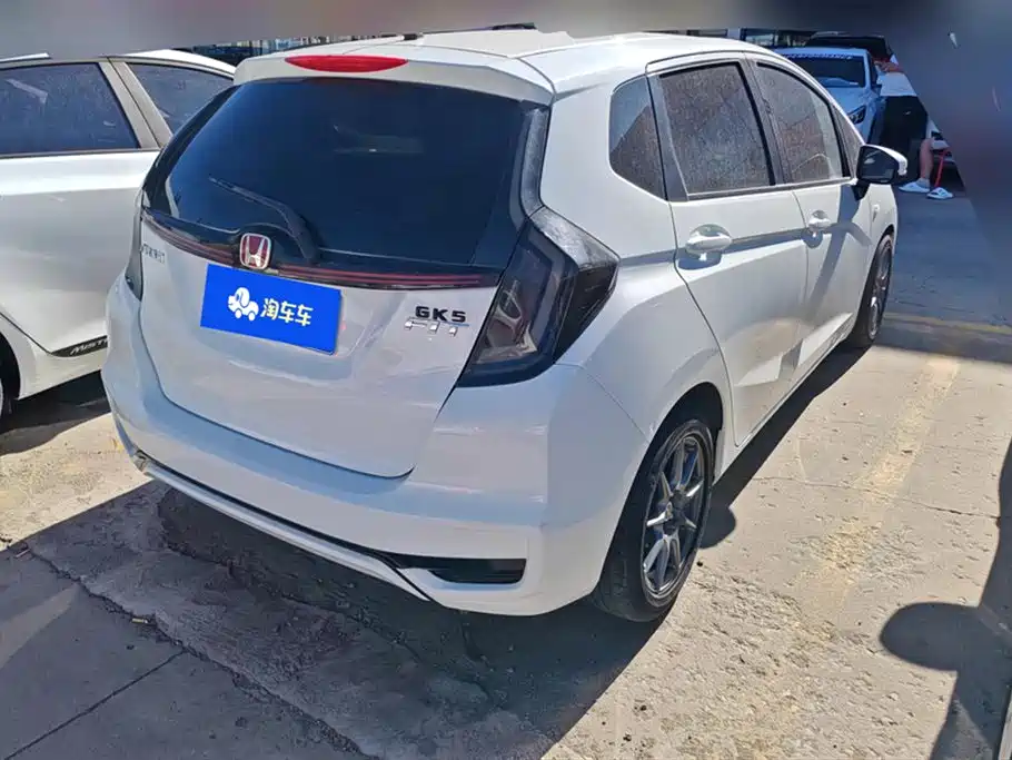 Fit 1.5 L CVT Comfort Sunroof