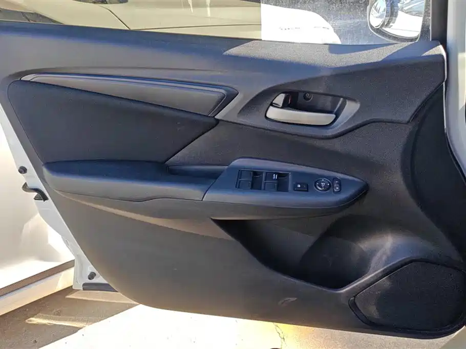 Fit 1.5 L CVT Comfort Sunroof