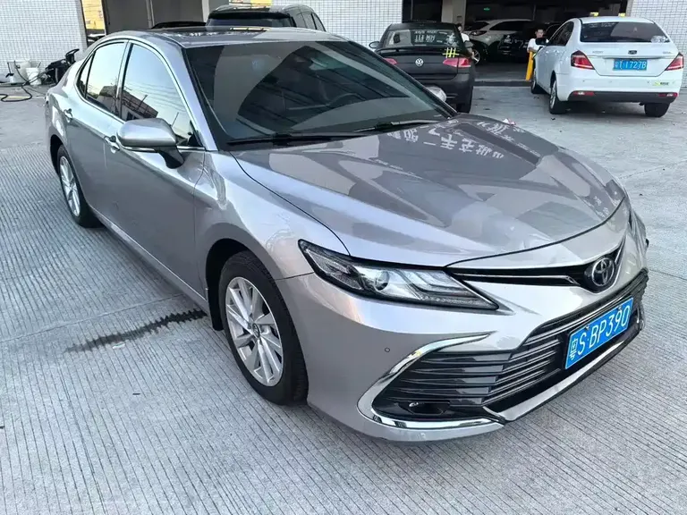 Toyota Camry 2.0 G Luxury