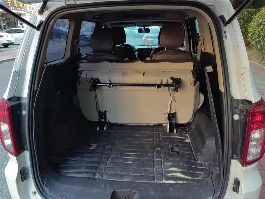 Wuling Hongguang 1.5 L S Comfort LAR