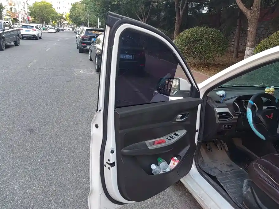 Wuling Hongguang 1.5 L S Comfort LAR