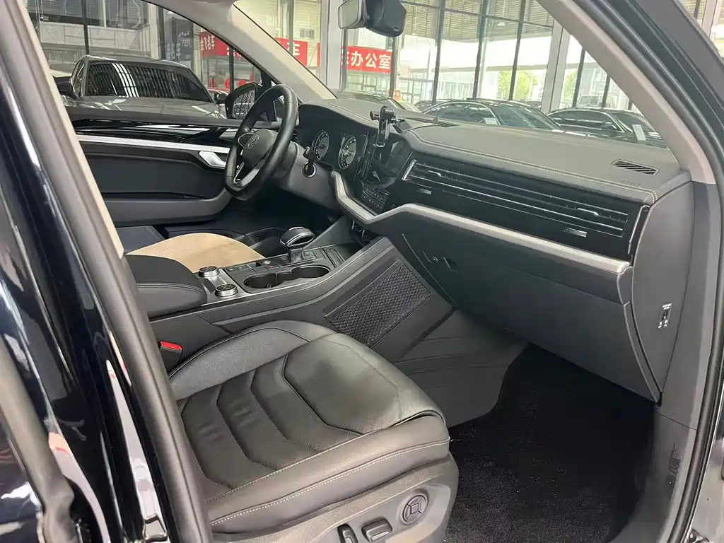 Touareg 2.0 TSI Navigator Special Edition