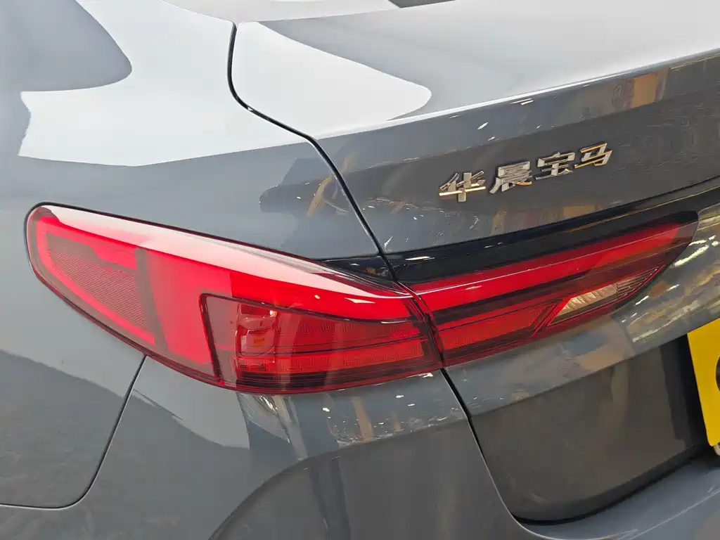 BMW 2 Series (Import) 225 i 4-door Coupe M Sport Night Package