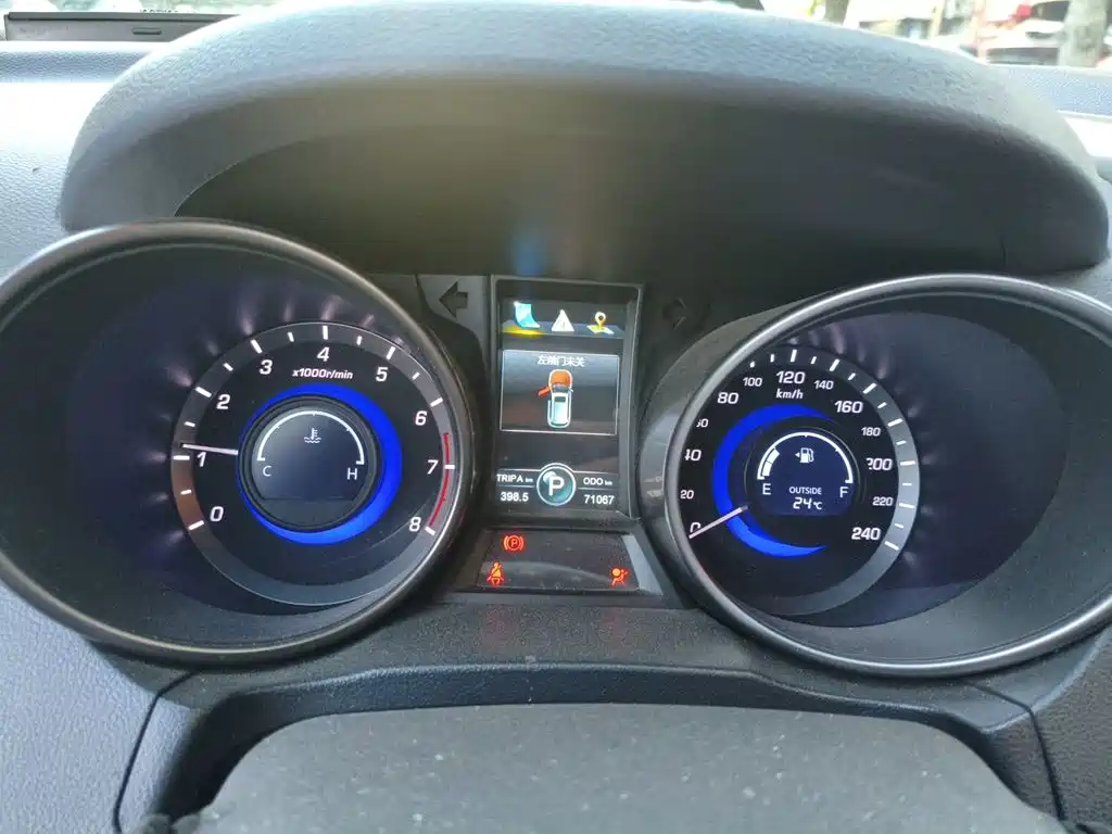 Changan CS75 1.8 T Auto Elite CN-V