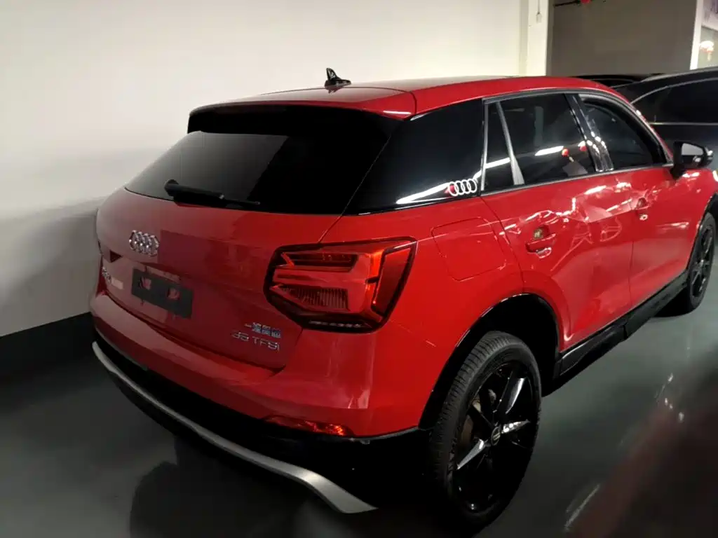 Audi Q2 L 35 TFSI Progressive Dynamic