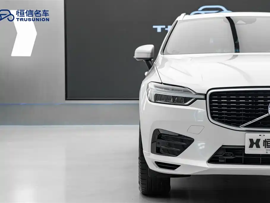 Volvo XC60 T5 4 WD Smart Vision Sport CN-V