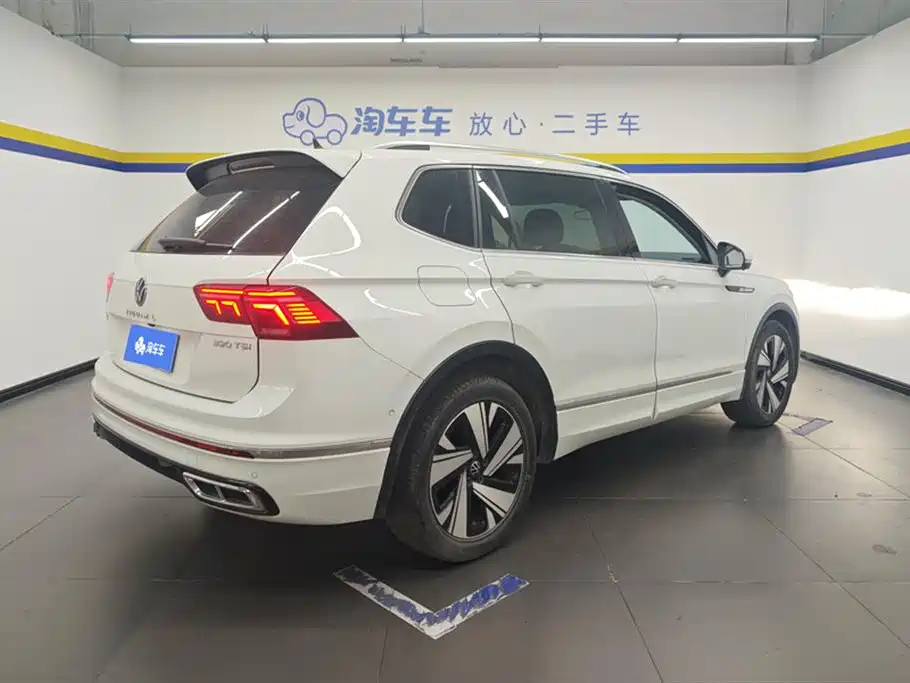 Tiguan L Facelift 330 TSI Auto 2 WD R-Line Premium
