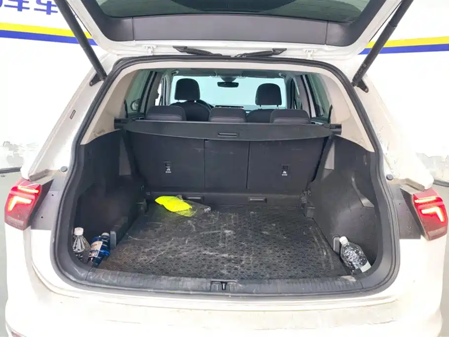 Tiguan L Facelift 330 TSI Auto 2 WD R-Line Premium