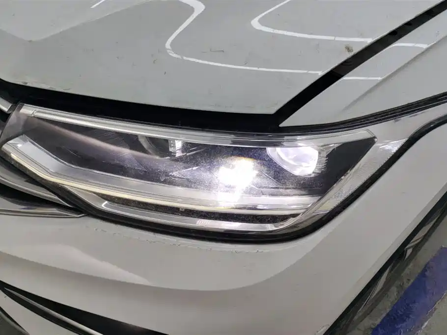 Tiguan L Facelift 330 TSI Auto 2 WD R-Line Premium