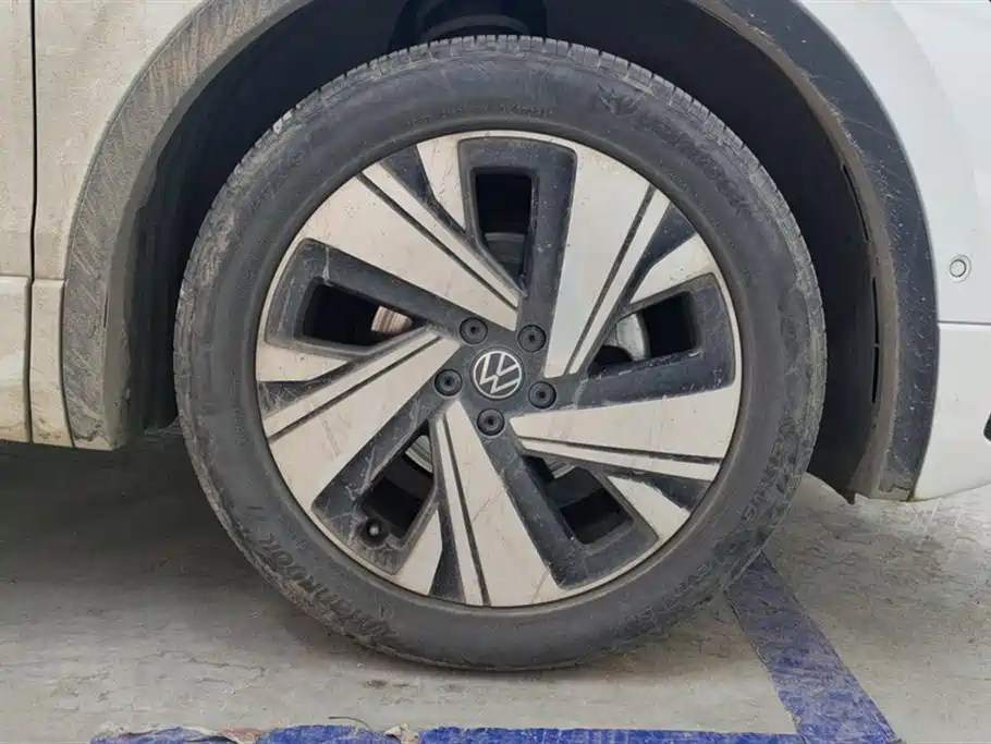 Tiguan L Facelift 330 TSI Auto 2 WD R-Line Premium