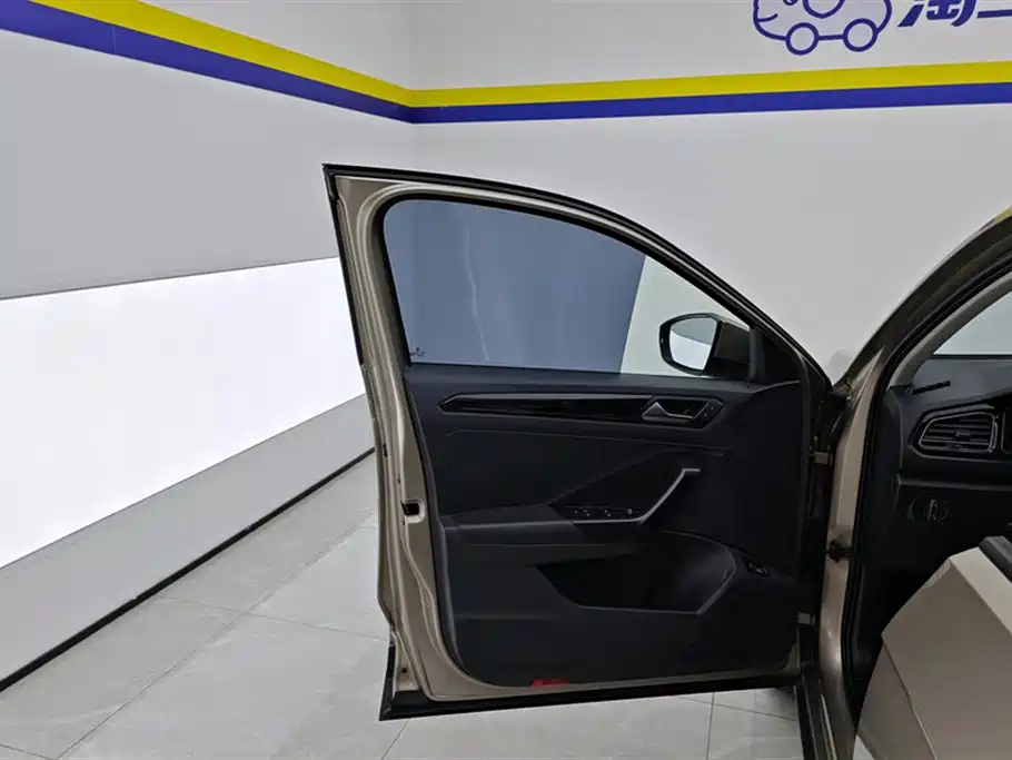 T-ROC 280 TSI DSG 2 WD Comfort Connected