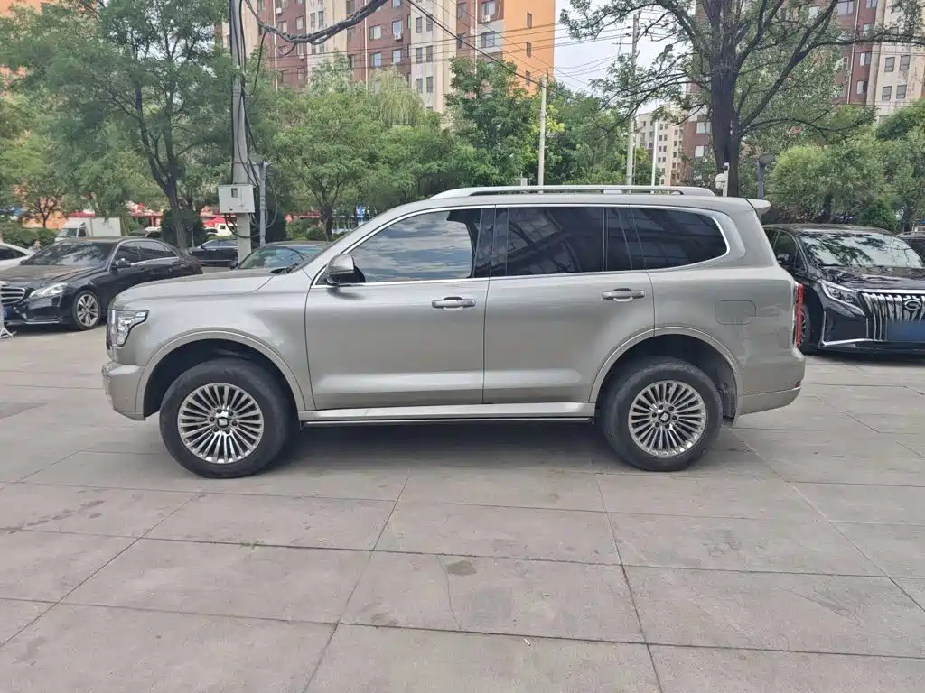 Tank 500 3.0 T Business Realm 5-seat