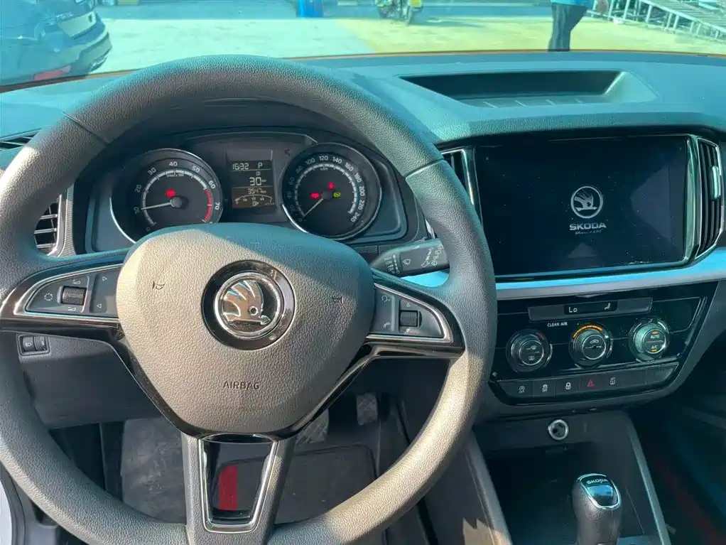 Kamiq 1.5 L Auto Comfort Enjoyment