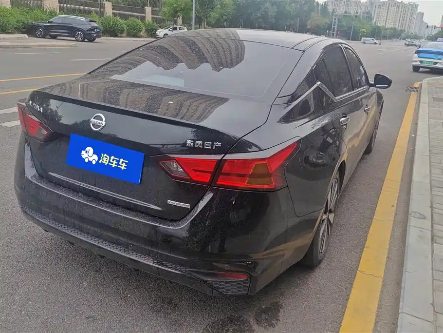 Teana 2.0 L XL Comfort