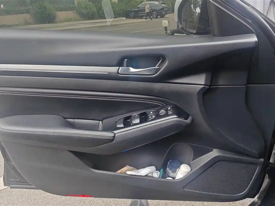 Teana 2.0 L XL Comfort