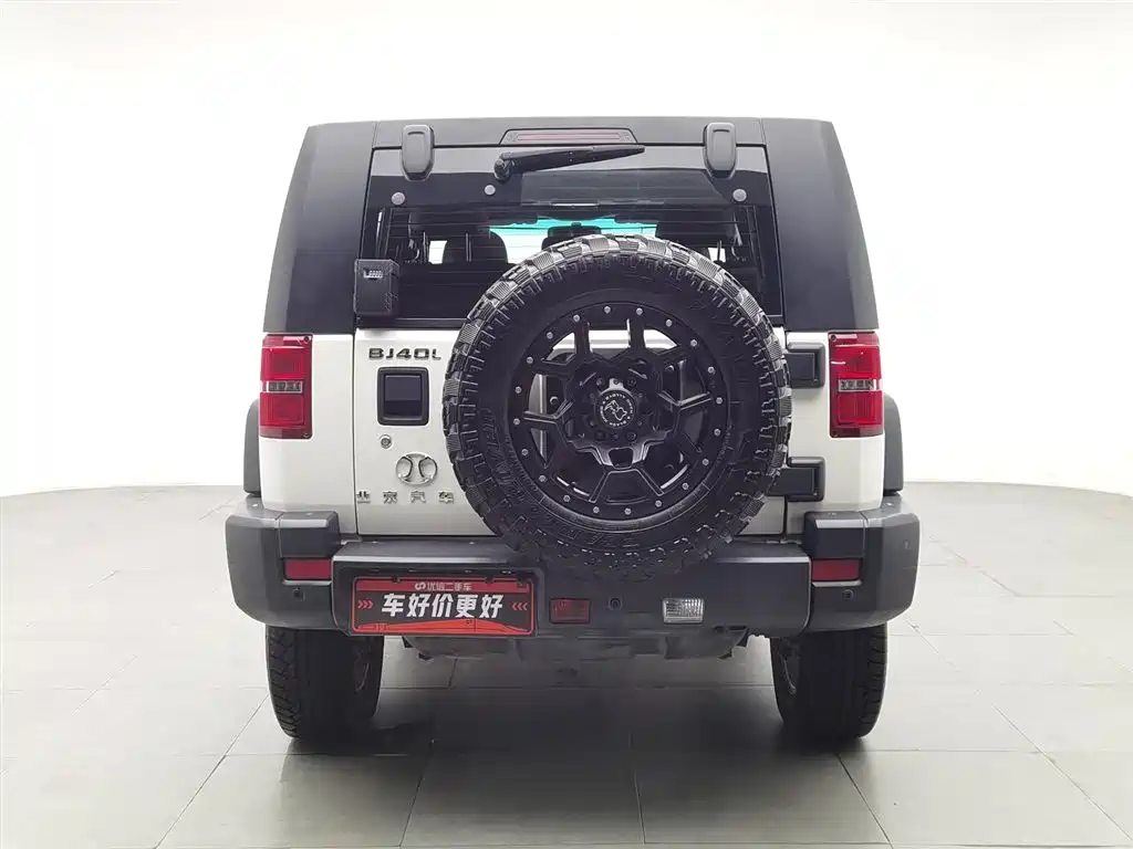 BAIC BJ40 40 L 2.3 T Auto 2 WD Distinguished