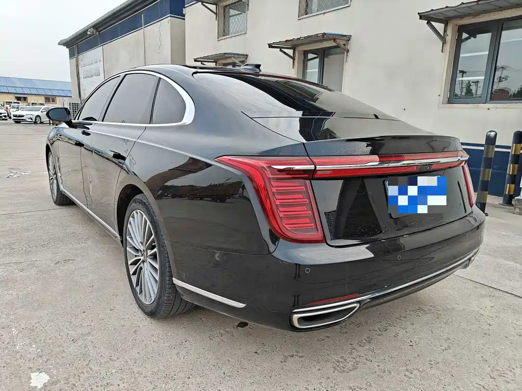 Hongqi H9 2.0 T Connected Flagship Enjoyment