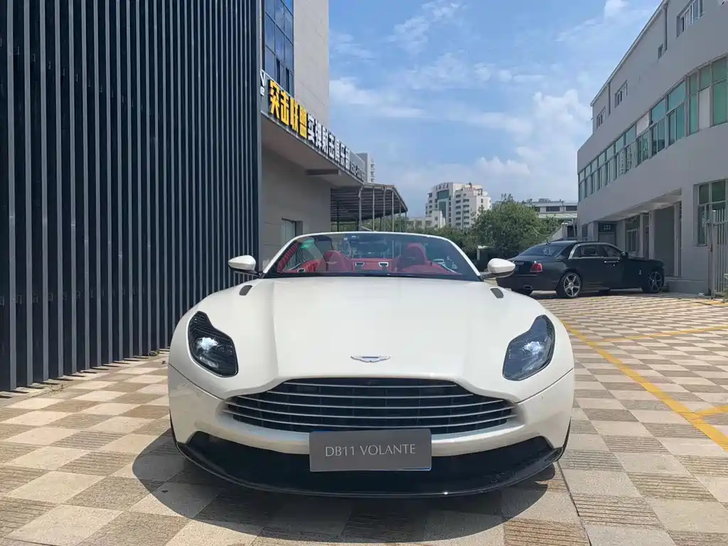 Aston Martin DB11 阿斯顿·马丁DB11 2023款 4.0 T V8 Volante