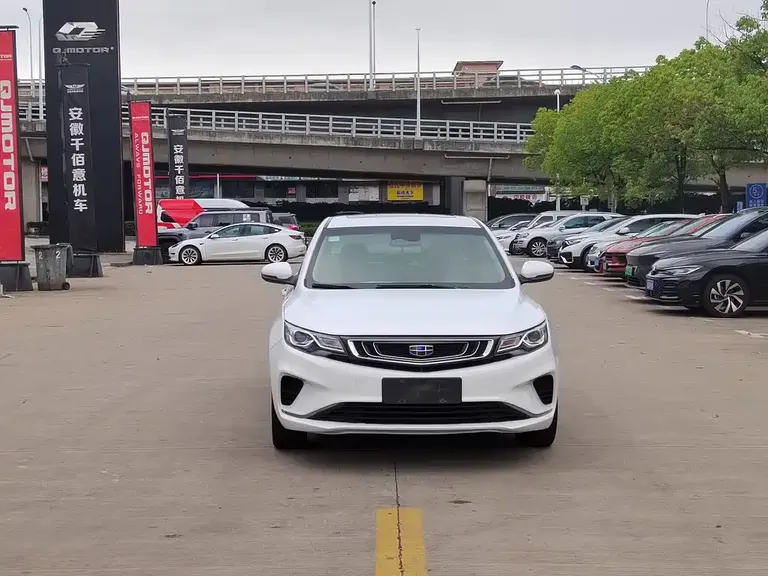 Geely Emgrand GL 1.8 L DCT Elite Connected