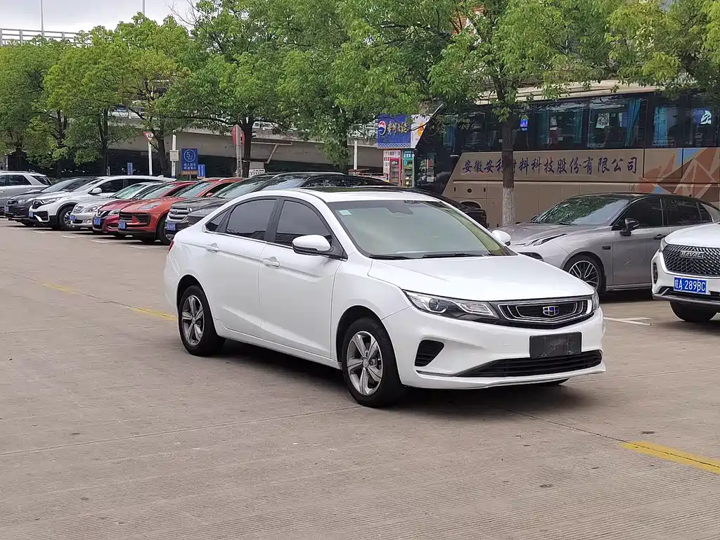 Emgrand GL 1.8 L DCT Elite Connected