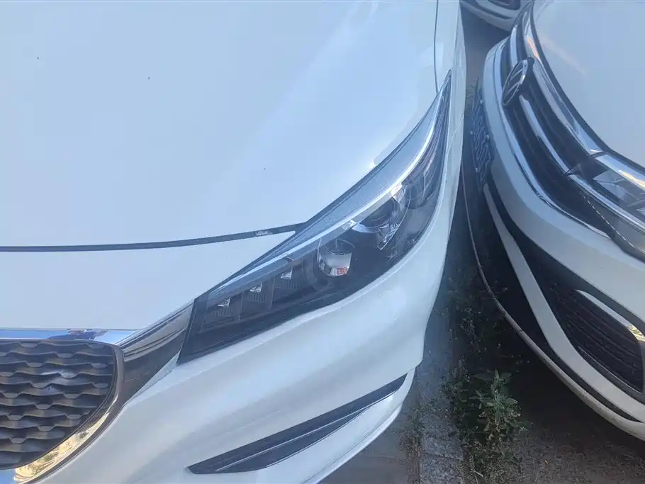MG6 MG6 2017款 20 T 手动精英智联版 国V
