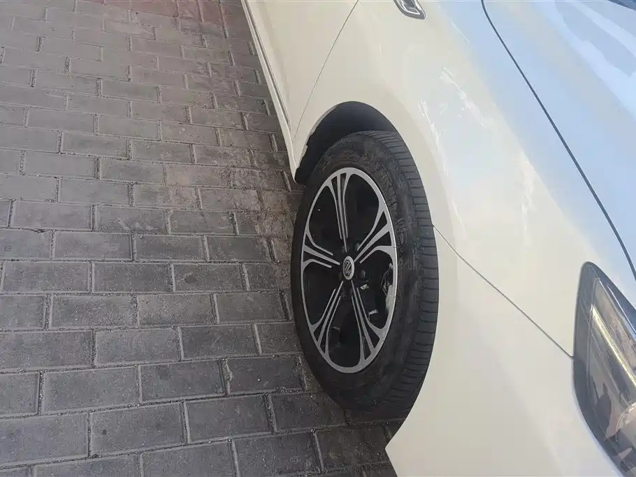 MG6 MG6 2017款 20 T 手动精英智联版 国V
