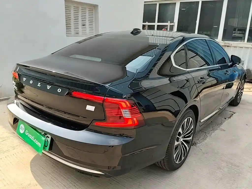 Volvo S90 PHEV PHEV Hybrid 4 WD Long Range Smart Ease Luxury