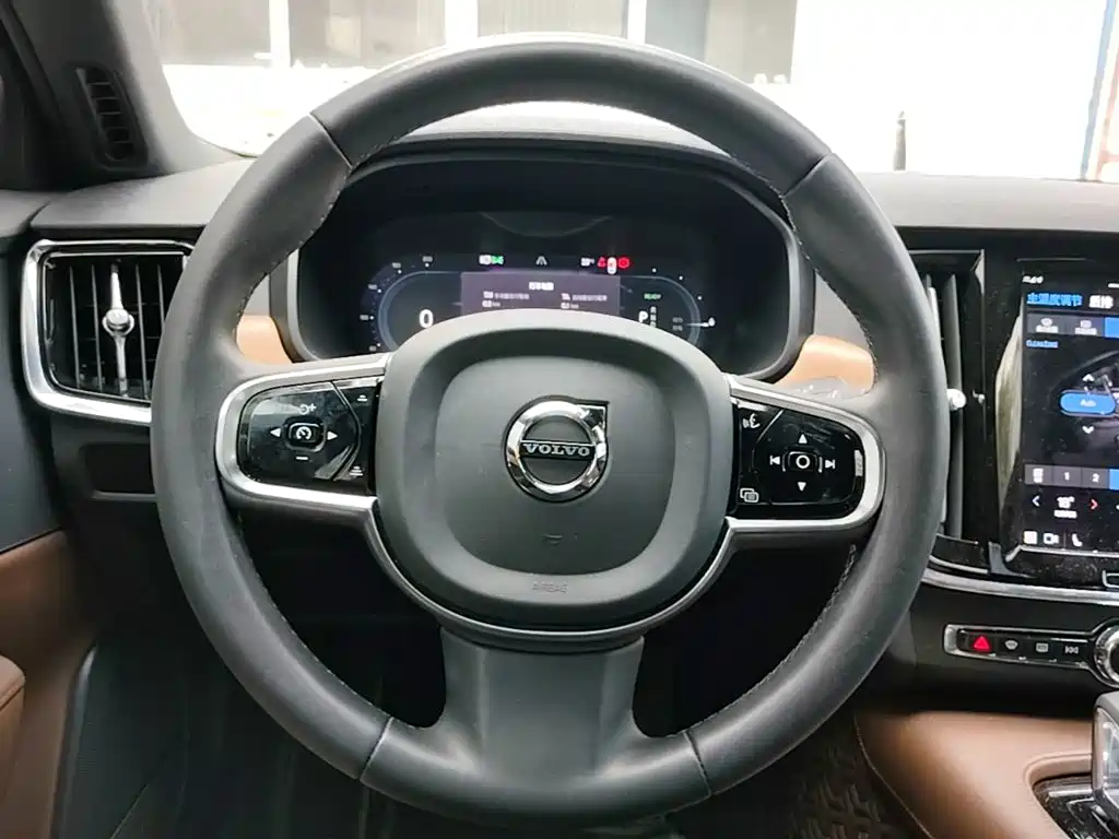 Volvo S90 PHEV PHEV Hybrid 4 WD Long Range Smart Ease Luxury