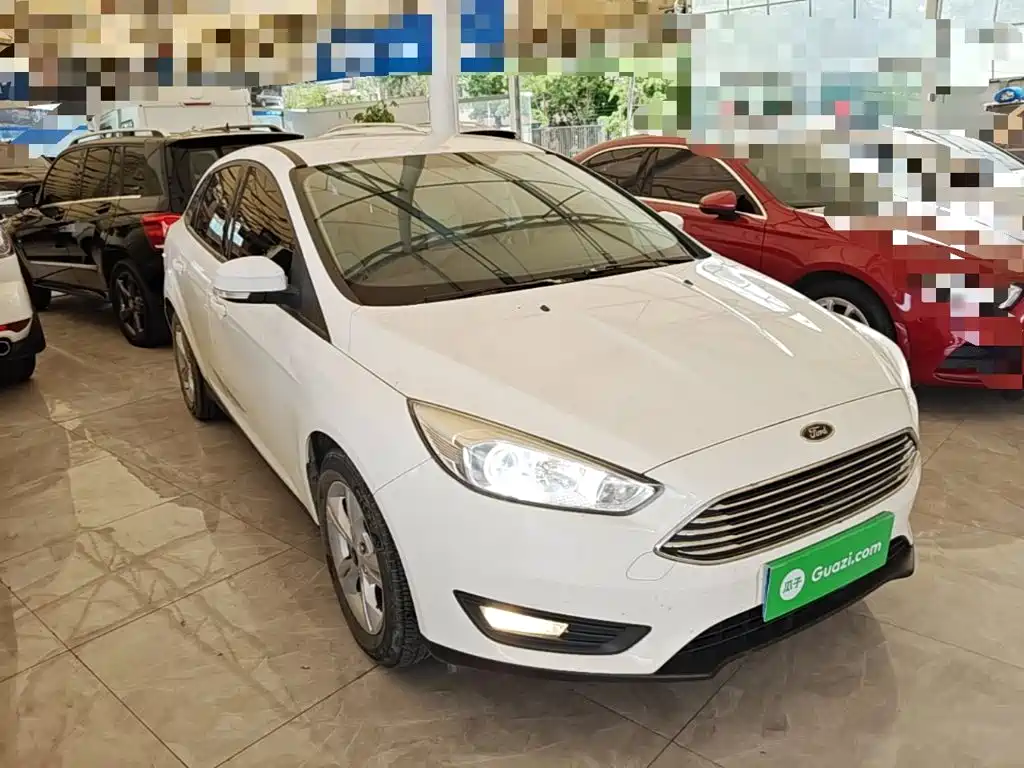 Focus 福克斯 2017款 三厢 1.6 L 手动舒适型智行版