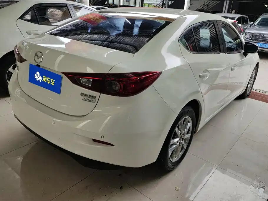Mazda 3 Axela Sedan 1.5 L Auto Comfort CN-V