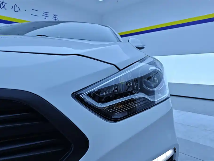 Mistra 1.6 T Auto Intelligent GLS CN-V