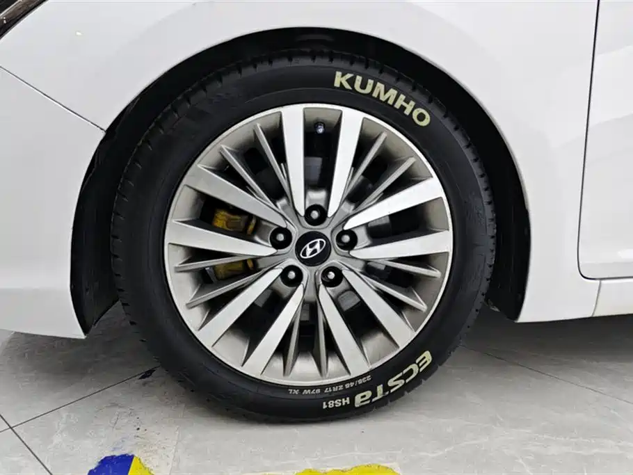 Mistra 1.6 T Auto Intelligent GLS CN-V