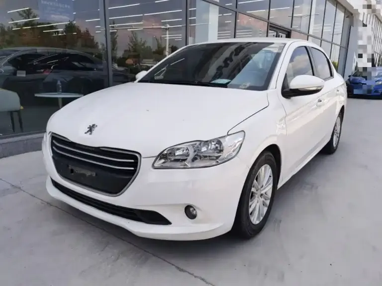 Peugeot 301 1.6 L Auto Comfort