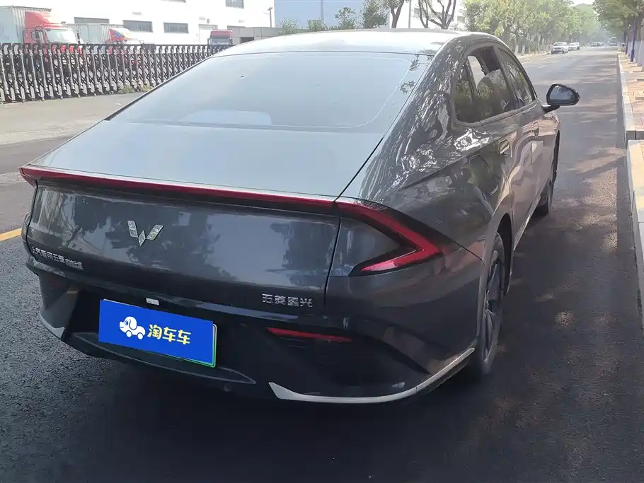 Wuling Starlight 70 Standard