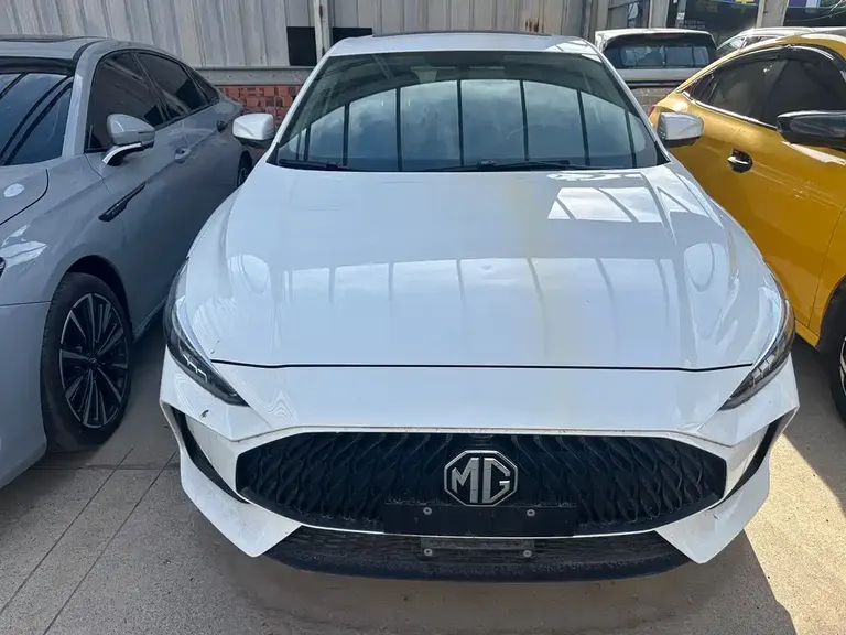 MG5 180 DVVT CVT Youth Luxury