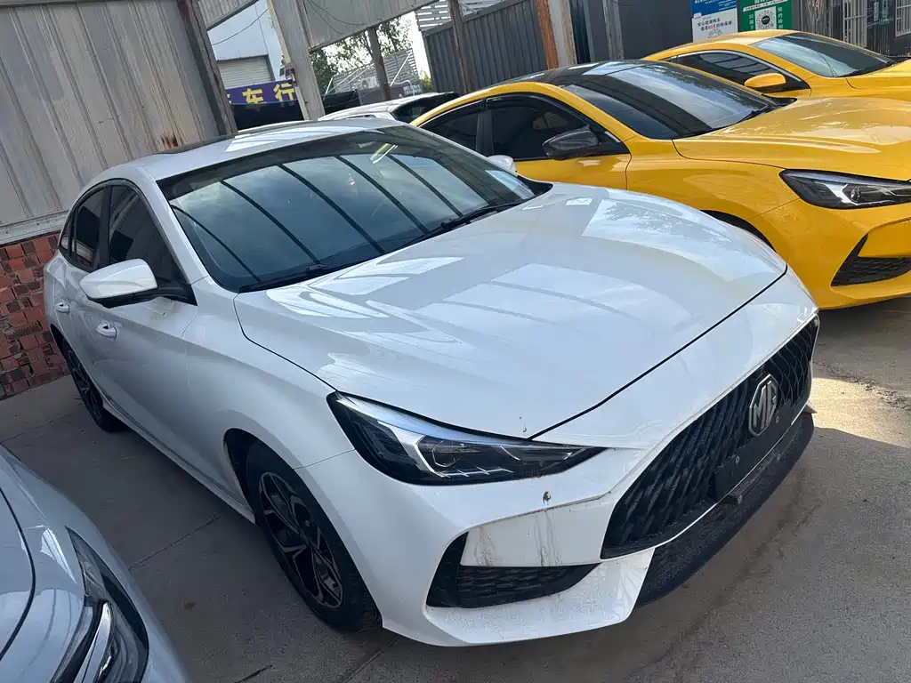 MG5 180 DVVT CVT Youth Luxury