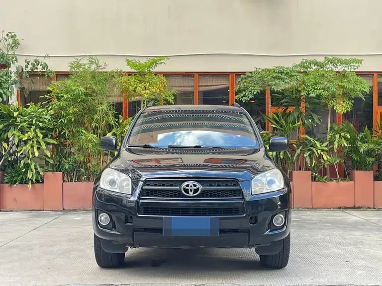 Toyota RAV4 2.0 L Auto Classic