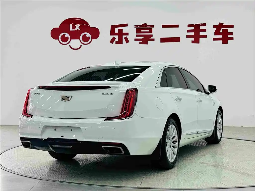 Cadillac XTS 28 T Tech