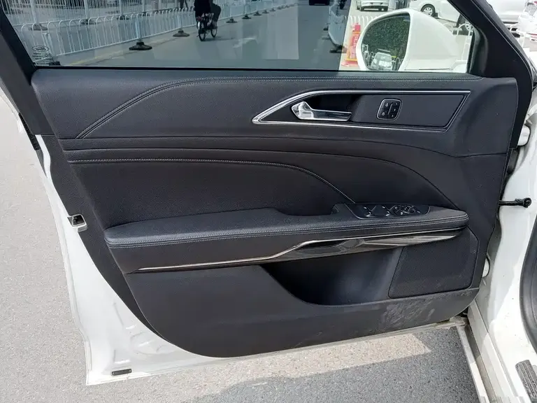 Ford Taurus EcoBoost 245 Luxury