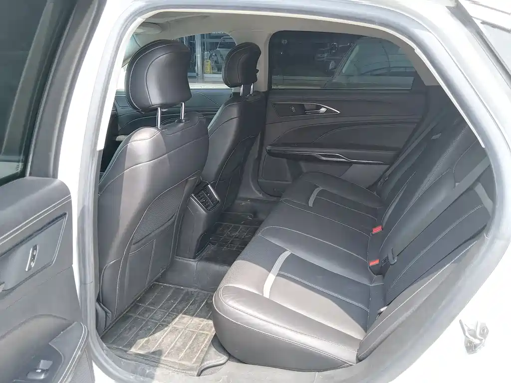 Taurus EcoBoost 245 Luxury