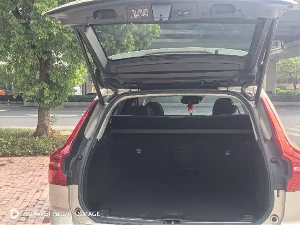 Volvo XC60 T5 4 WD Smart Vision Luxury