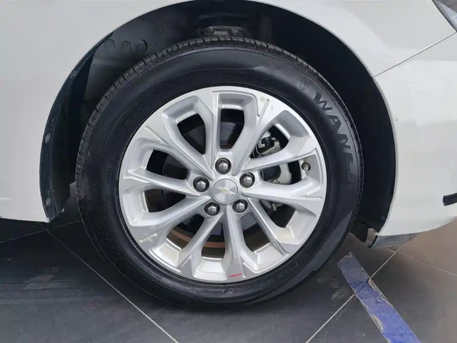 Monza 1.5 L DCT Joy