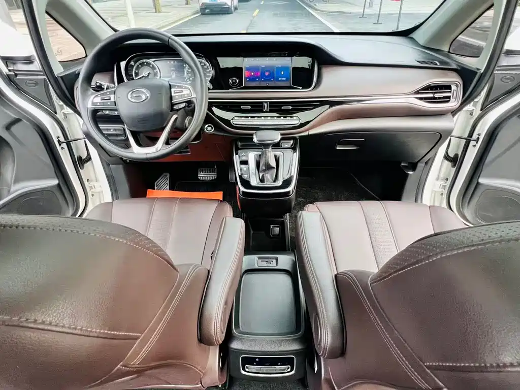 GAC Trumpchi M6 270 T DCT Luxury (7-seat) CN-VI
