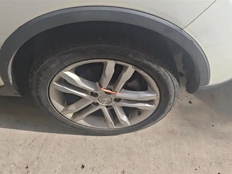Changan CS35 1.6 L Auto Luxury CN-V