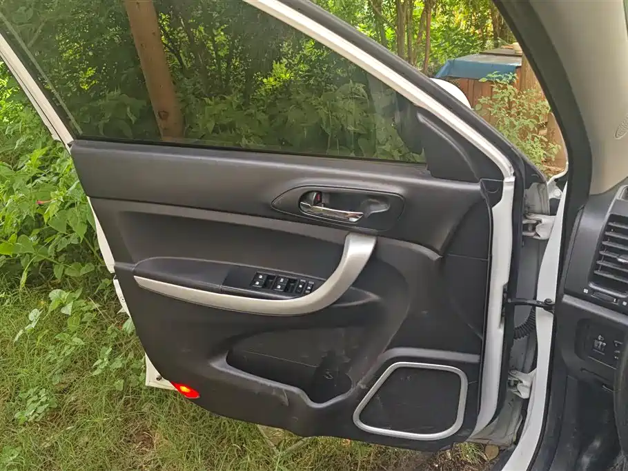 Changan CS35 1.6 L Auto Luxury CN-V