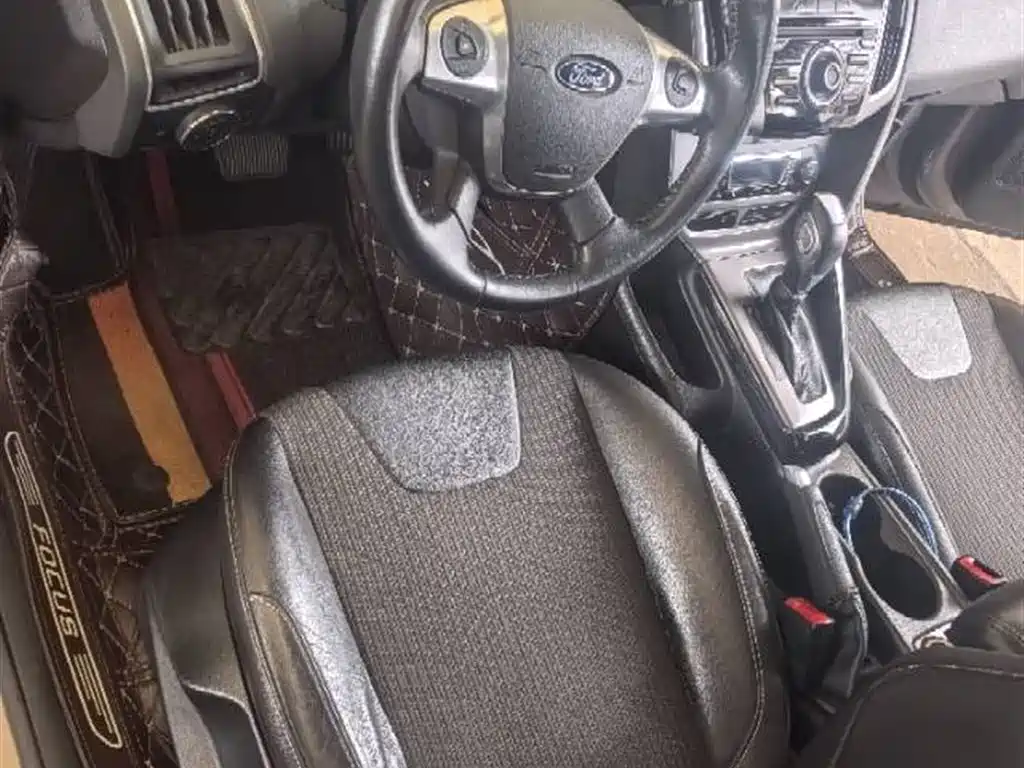 Focus Sedan 1.6 L Auto Style
