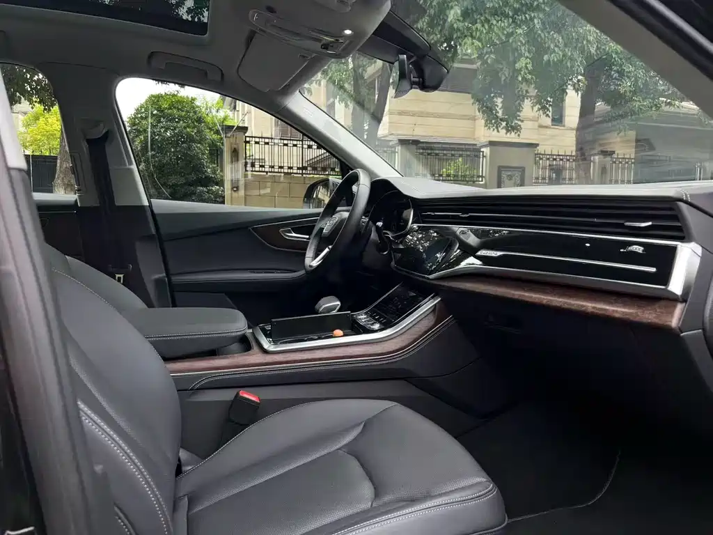 Audi Q7 55 TFSI quattro S line Sport