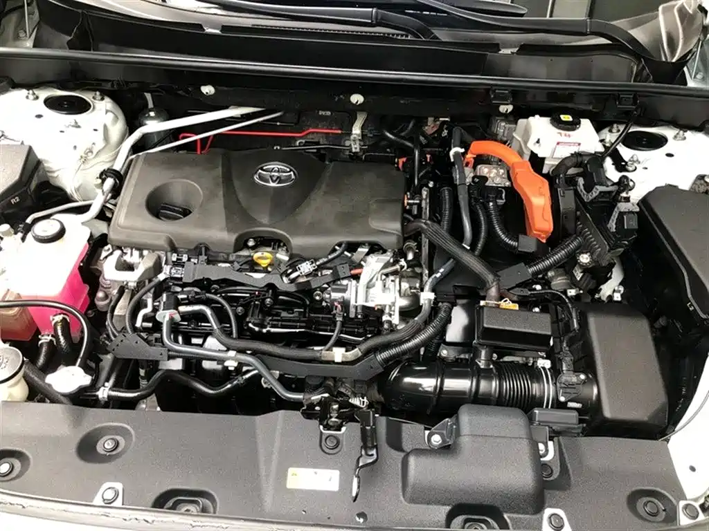 RAV4 Dual Engine 2.5 L E-CVT 4 WD Elite Plus